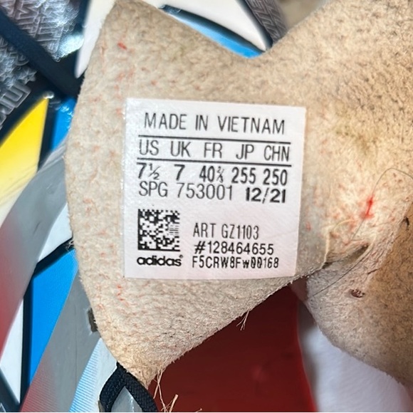 Adidas Blue Red Athletic Shoes Dynamic Design - Picture 4 of 4